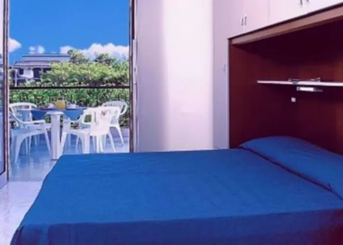 Comfortable With Terrace דירה ביביונה