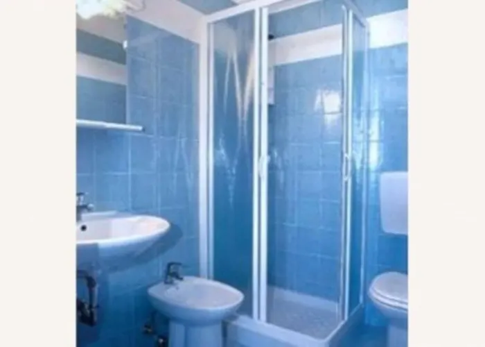 Comfortable With Terrace דירה ביביונה